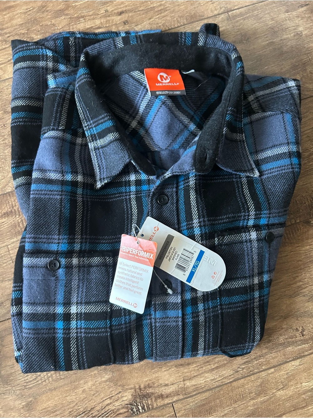Merrell Men’s Black & Blue Plaid Button-Up Shirt